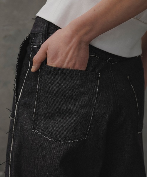 ADAM ET ROPE'(アダムエロペ)の「【EMOELLE】カットオフラインデニム(デニムパンツ・レディース・ブルー系その他3・36/38)」の10枚目の写真