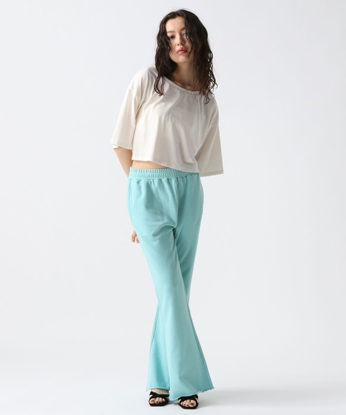 FOREVER 21（フォーエバー トゥエンティーワン）の「【2025SS】スウェットフレアパンツ（スウェットパンツ・レディース・ブラック/グレー/ブルー・SMALL/MEDIUM/LARGE）」の5枚目の写真