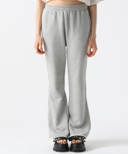 FOREVER 21（フォーエバー トゥエンティーワン）の「【2025SS】スウェットフレアパンツ（スウェットパンツ・レディース・ブラック/グレー/ブルー・SMALL/MEDIUM/LARGE）」の22枚目の写真