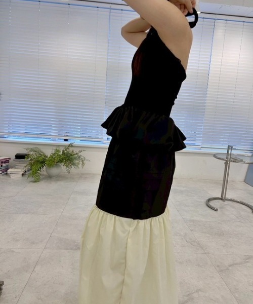 ipugo（イプゴ）の「【メーガン花子様着用】ipugo/イプゴ バイカラー フレアロングスカート（スカート・レディース・ブルー/ブラック・FREE）」の9枚目の写真