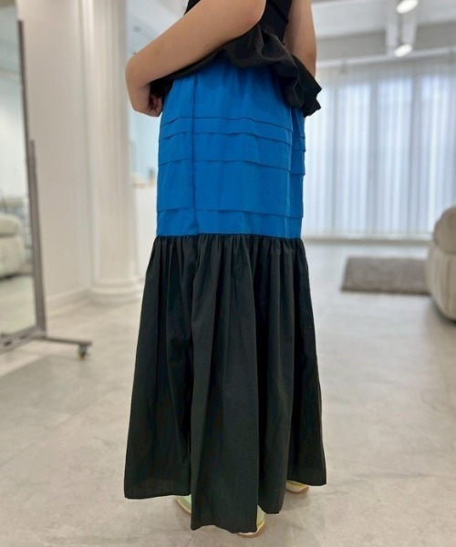 ipugo（イプゴ）の「【メーガン花子様着用】ipugo/イプゴ バイカラー フレアロングスカート（スカート・レディース・ブルー/ブラック・FREE）」の15枚目の写真