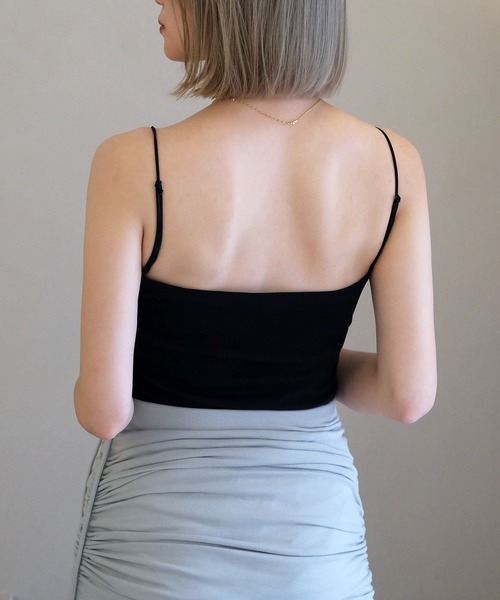 AKTE（アクテ）の「【AKTE × AMPHI】ポートレートネックブラトップ（キャミソール・レディース・ブラウン/ブラック・FREE）」の18枚目の写真