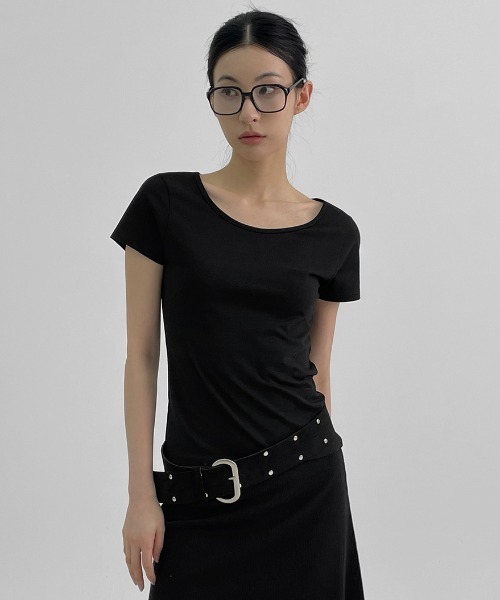 BLACKUP（ブラックアップ）の「[MADE] イズニーUネック半袖Tシャツ（Tシャツ/カットソー・レディース・ブラック/ホワイト・FREE）」の3枚目の写真