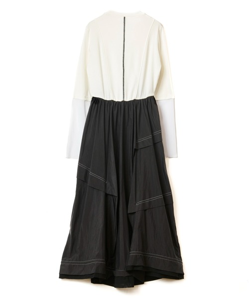 AULA AILA（アウラアイラ）の「ウエストスイッチングワンピース（ワンピース・レディース・ブラック/オフホワイト/ブルー・0）」の11枚目の写真