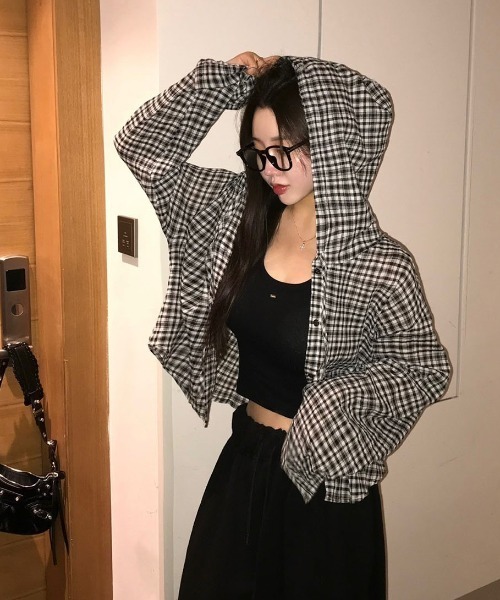 BEIDELLI（ベイデリー）の「[MADE] フード付きサマーチェックシャツ（シャツ/ブラウス・レディース・ブラウン/ネイビー/ブラック・FREE）」の10枚目の写真