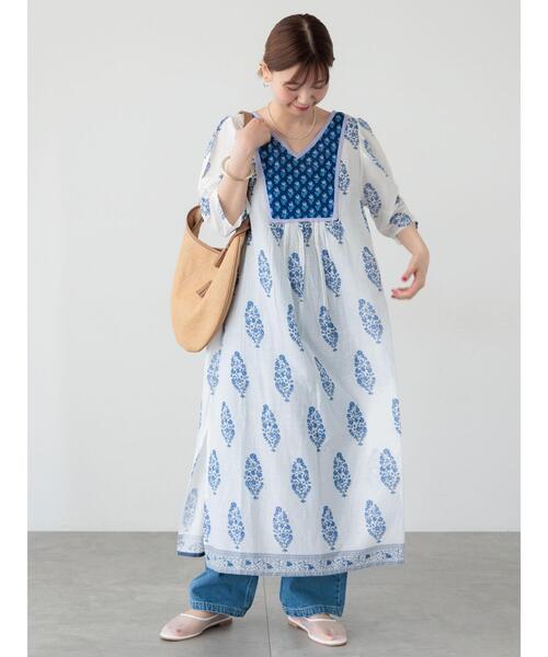 Lugnoncure（ルノンキュール）の「【INDIA made】花柄プリントワンピース（ワンピース・レディース・オフホワイト/ネイビー/グリーン・F）」の4枚目の写真