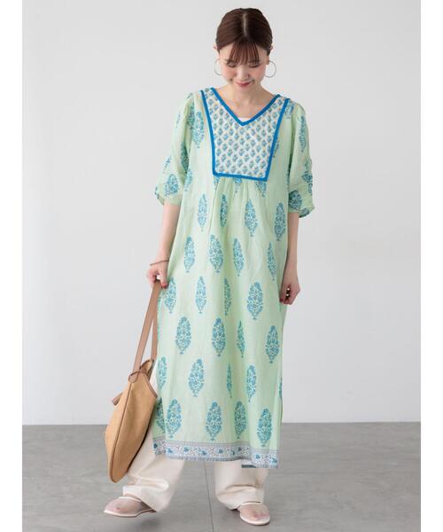 Lugnoncure（ルノンキュール）の「【INDIA made】花柄プリントワンピース（ワンピース・レディース・オフホワイト/ネイビー/グリーン・F）」の7枚目の写真