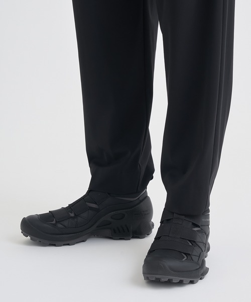 WHITE MOUNTAINEERING(ホワイトマウンテニアリング)の「【White Mountaineering / ホワイトマウンテニアリング】WM x ecco 25SS C-trail SLIP-ON(スニーカー・メンズ・ブラック・40/41/42/43/44/45)」の12枚目の写真