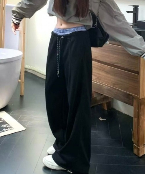 Teem Store(チームストア)の「ウエストギンガムチェックレイヤードワイドスウェットパンツ(スウェットパンツ・レディース・グレー/ブラック/ネイビー・M/L)」の2枚目の写真