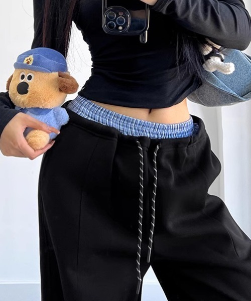 Teem Store(チームストア)の「ウエストギンガムチェックレイヤードワイドスウェットパンツ(スウェットパンツ・レディース・グレー/ブラック/ネイビー・M/L)」の9枚目の写真