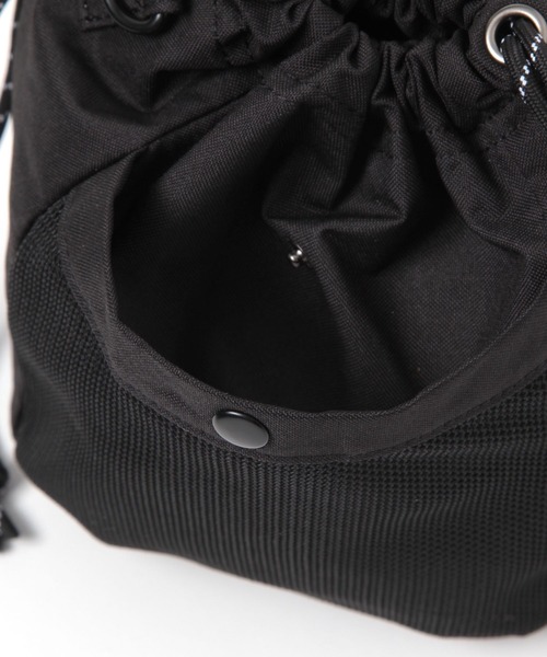 BAYFLOW（ベイフロー）の「2WAY巾着ショルダーバッグ（ユニセックス）（ハンドバッグ・メンズ・ブラック/カーキ/ベージュ・FREE）」の12枚目の写真