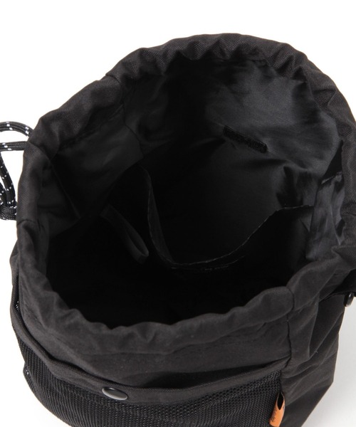 BAYFLOW（ベイフロー）の「2WAY巾着ショルダーバッグ（ユニセックス）（ハンドバッグ・メンズ・ブラック/カーキ/ベージュ・FREE）」の11枚目の写真