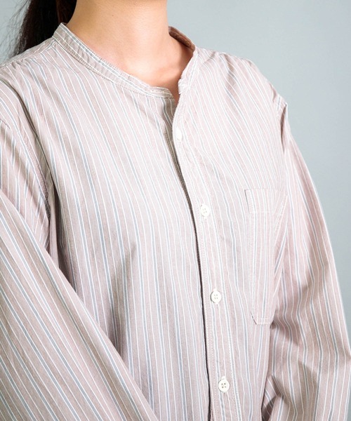 OMNIGOD（オムニゴッド）の「[OMNIGOD womens / オムニゴッド] タイプライターストライプ スタンドカラーシャツ（シャツ/ブラウス・レディース・ブラウン系その他・2/3）」の9枚目の写真