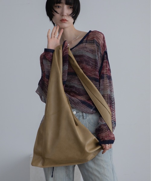 VACANCY（ヴァカンシー）の「ツイスト巻きスカート風トートバッグ（トートバッグ・レディース・ブラック/マスタード・FREE）」の19枚目の写真