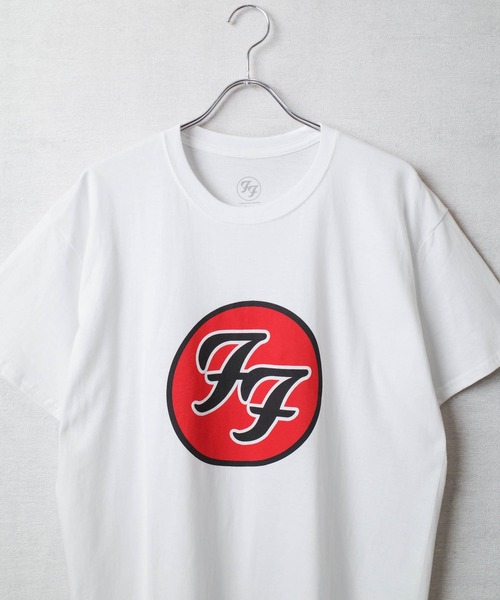 ROCK-OFF（ロックオフ）の「【ROCK-OFF】FOO FIGHTERS FF LOGO T-SHIRTS（Tシャツ/カットソー・メンズ・ブラック/ホワイト・X-LARGE/LARGE/MEDIUM）」の10枚目の写真