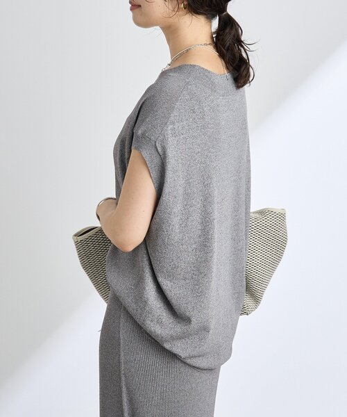 RIVE DROITE（リヴドロワ）の「【ひんやりタッチ・セットアップ対応可】レーヨン混バックテールニット（ニット/セーター・レディース・グレー/ブラウン/ベージュ/ブラック・FREE）」の19枚目の写真