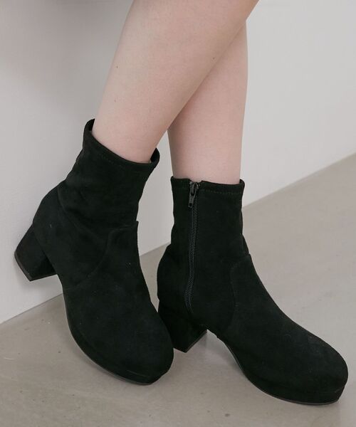 MAJESTIC LEGON（マジェスティックレゴン）の「フカフカヒールストレッチブーツ（ブーツ・レディース・ベージュ系その他2/ブラック系その他/アイボリー/ブラウン系その他5/グレー系その他/ブラック・SMALL/MEDIUM/LARGE/X-LARGE/XXL）」の22枚目の写真