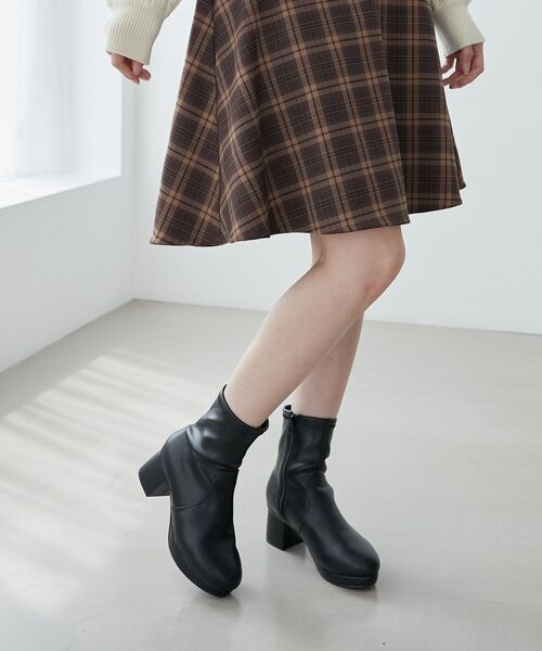 MAJESTIC LEGON（マジェスティックレゴン）の「フカフカヒールストレッチブーツ（ブーツ・レディース・ベージュ系その他2/ブラック系その他/アイボリー/ブラウン系その他5/グレー系その他/ブラック・SMALL/MEDIUM/LARGE/X-LARGE/XXL）」の16枚目の写真