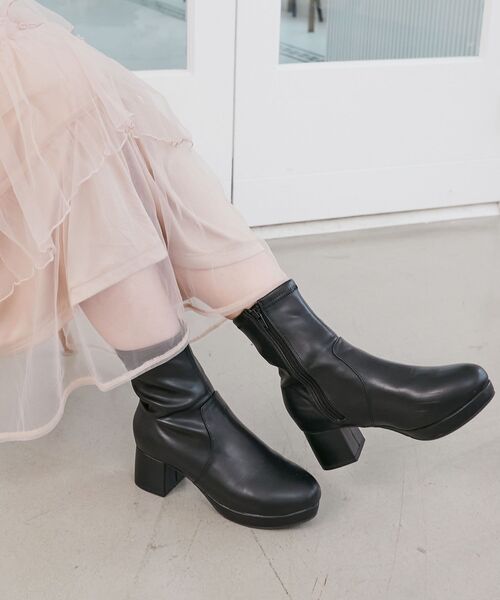 MAJESTIC LEGON（マジェスティックレゴン）の「フカフカヒールストレッチブーツ（ブーツ・レディース・ベージュ系その他2/ブラック系その他/アイボリー/ブラウン系その他5/グレー系その他/ブラック・SMALL/MEDIUM/LARGE/X-LARGE/XXL）」の14枚目の写真