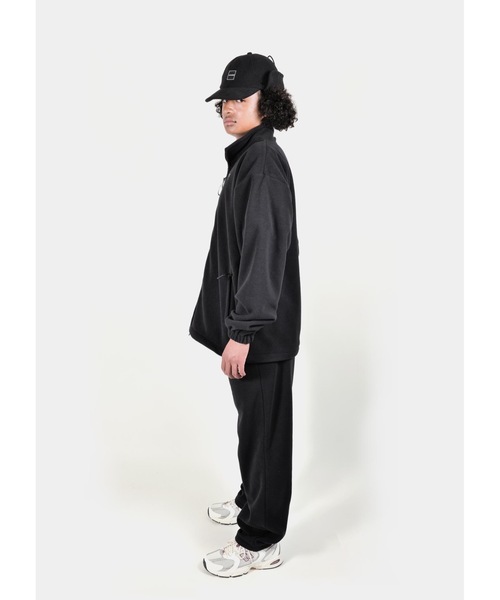 APPLEBUM(アップルバム)の「Fleece Jacket(ブルゾン・メンズ・ブラック/グレー・MEDIUM/X-LARGE/LARGE)」の4枚目の写真