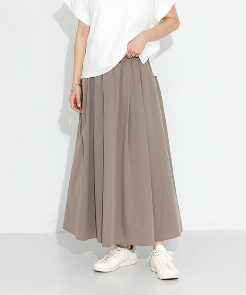 URBAN RESEARCH Sonny Label(アーバンリサーチサニーレーベル)の「『吸水速乾/接触冷感』Breeze Fit タックフレアスカート(スカート・レディース・チャコールグレー/ブラック/グレー系その他・FREE)」の17枚目の写真