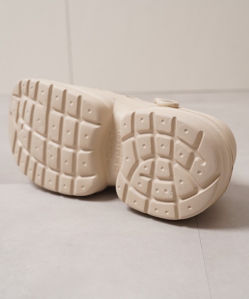 1111clothing（ワンフォークロージング）の「ビジュー付き 厚底クロッグサンダル / Thick-soled clog sandals with jewels（サンダル・レディース・ホワイト系2/ブラック系2/ブラック系1/ベージュ系1/ベージュ系2/ホワイト系1・S/L/M）」の12枚目の写真