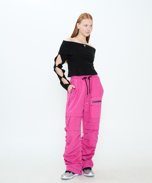 LUVISTRUE(ラヴイズトゥルー)の「CH CUT OUT KNIT(ニット/セーター・レディース・ブルー/ブラック・FREE)」の5枚目の写真