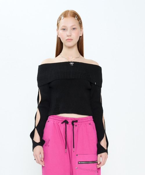 LUVISTRUE(ラヴイズトゥルー)の「CH CUT OUT KNIT(ニット/セーター・レディース・ブルー/ブラック・FREE)」の9枚目の写真