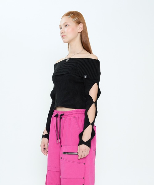 LUVISTRUE(ラヴイズトゥルー)の「CH CUT OUT KNIT(ニット/セーター・レディース・ブルー/ブラック・FREE)」の10枚目の写真