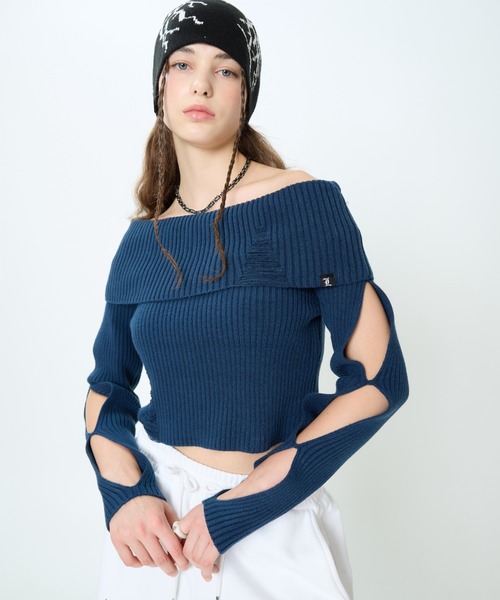 LUVISTRUE(ラヴイズトゥルー)の「CH CUT OUT KNIT(ニット/セーター・レディース・ブルー/ブラック・FREE)」の6枚目の写真