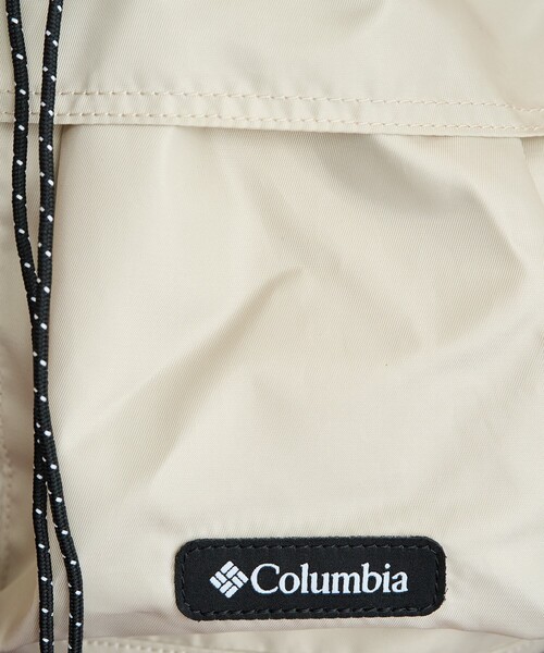 FREAK'S STORE（フリークスストア）の「限定展開 Columbia × FREAK'S STORE/コロンビア 別注 アウトポケット 巾着 2way バッグ（ショルダーバッグ・レディース・ベージュ/ブラック/オリーブ・ONE SIZE）」の16枚目の写真