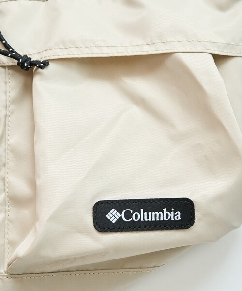 FREAK'S STORE（フリークスストア）の「限定展開 Columbia × FREAK'S STORE/コロンビア 別注 アウトポケット 巾着 2way バッグ（ショルダーバッグ・レディース・ベージュ/ブラック/オリーブ・ONE SIZE）」の11枚目の写真