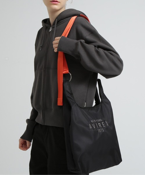 AVIREX（アヴィレックス）の「《直営店限定》2WAY NYLON TOTE BAG/2WAYナイロントートバッグ（ショルダーバッグ・レディース・オリーブ/グレー/ブラック・F）」の2枚目の写真