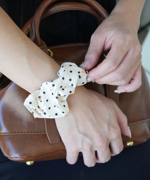 Port(ポート)の「【 Port / ポート 】 ドット デザイン アップルウォッチバンド / AppleWatch _(デジタル腕時計・レディース・ブラック/ホワイト・A/B)」の8枚目の写真