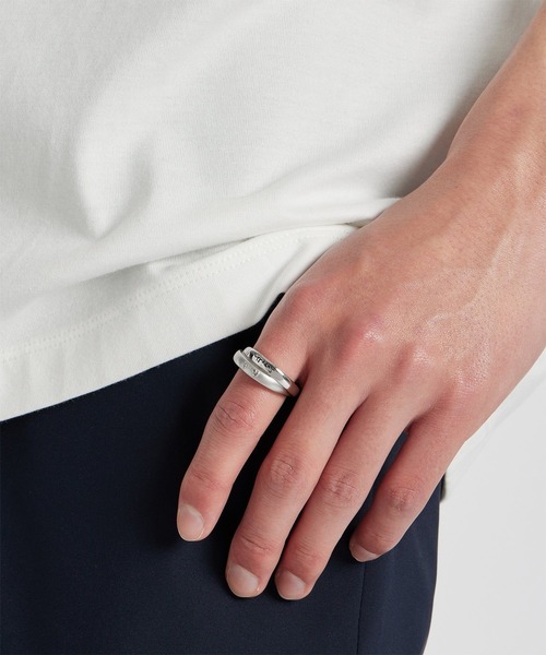 Paul Smith（ポールスミス）の「“Double Ring Motif” オープンリング【250902 200】（リング・メンズ・シルバー・FREE）」の4枚目の写真