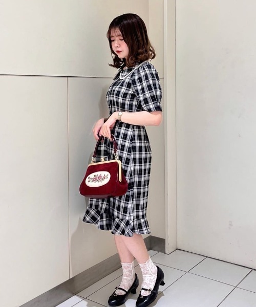 an another angelus（アンアナザーアンジェラス）の「細ベルト使いクラシカルパンプス/fint フィント（パンプス・レディース・ブラック/ワインレッド・S/M/L）」の3枚目の写真