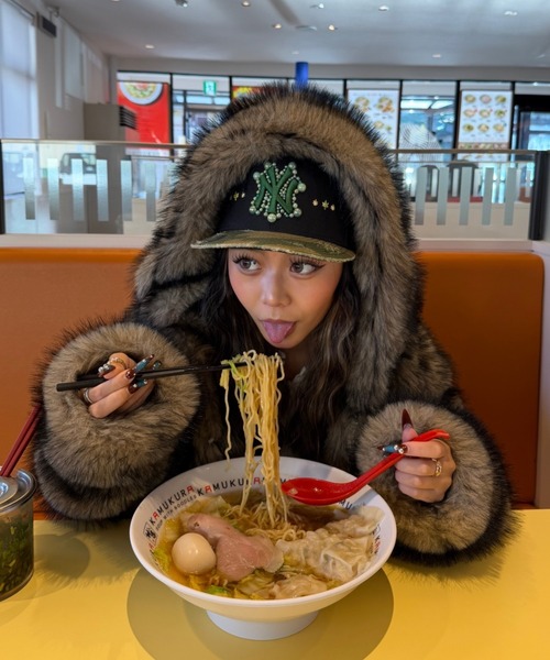 フード付きファージャケット（その他アウター）｜GOSSIP CLUB