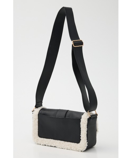 rienda(リエンダ)の「フェイクボアコンビショルダーバッグ(ショルダーバッグ・レディース・ブラック/ブラウン・FREE)」の7枚目の写真