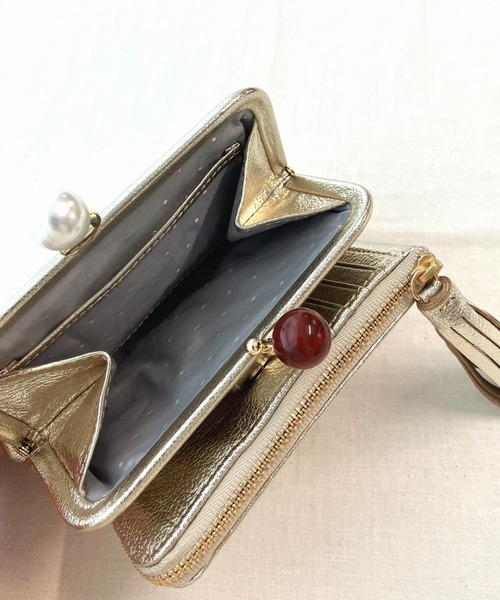 Q（キュー）の「アクリル玉 2つ折りがま口（コインケース・レディース・ブラウン/ゴールド・ONE SIZE）」の14枚目の写真