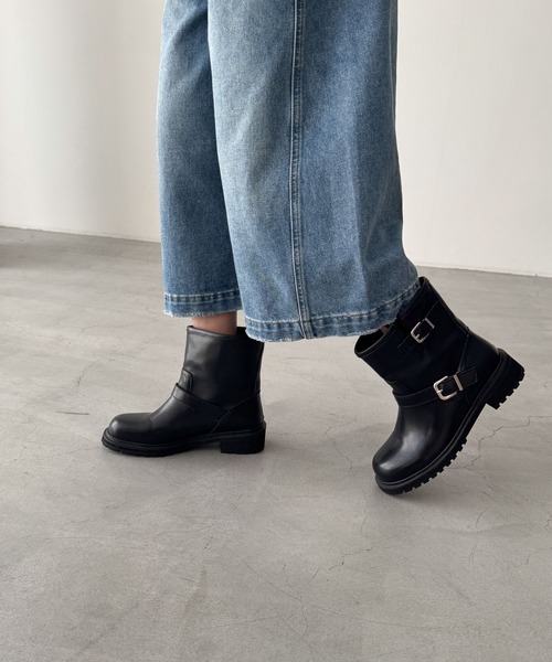 CANAL JEAN（キャナルジーン）の「El mar　エンジニアショートブーツ（ブーツ・レディース・ブラック・24.5/24/23.5）」の3枚目の写真