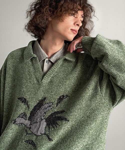 セール】「個性で遊ぶ。」モール糸使いルースター柄襟付きVネック