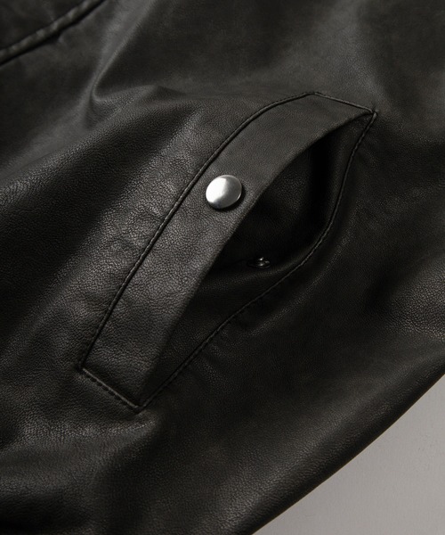 SlashDate(スラッシュデイト)の「【82】ウォッシュ加工 フェイクレザースタンドブルゾン/古着風/メンズ/レディース/ユニセックス(ブルゾン・メンズ・ブラウン/ブラック・M/S/L)」の10枚目の写真
