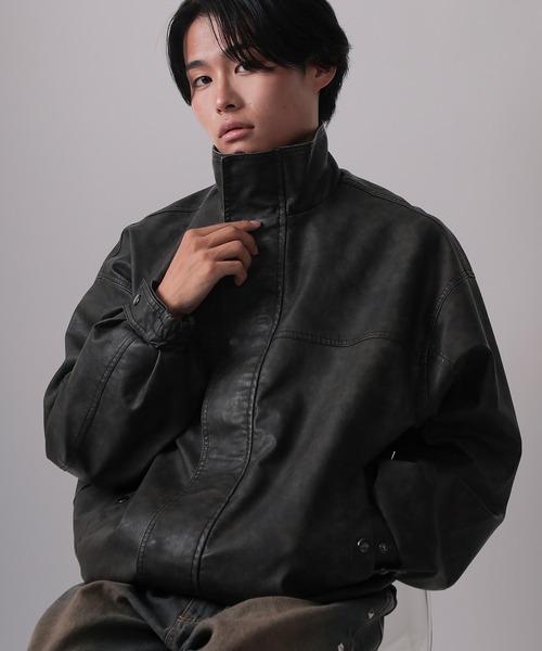 SlashDate(スラッシュデイト)の「【82】ウォッシュ加工 フェイクレザースタンドブルゾン/古着風/メンズ/レディース/ユニセックス(ブルゾン・メンズ・ブラウン/ブラック・M/S/L)」の12枚目の写真