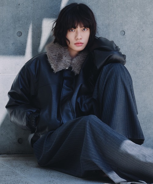 完売　極美品 アレフルード ファー　ブルゾン ネイビー Adoon plain（アドーンプレーン）の「2-WAY ARTIFICIAL GRAIN JACKET