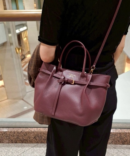 Scrap Book(スクラップブック)の「【CHRISTIAN VILLA】タックベルトトートM(トートバッグ・レディース・ブラック/ブラウン/ブラウン系その他・FREE)」の1枚目の写真