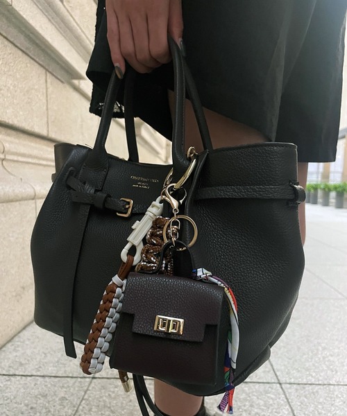 Scrap Book(スクラップブック)の「【CHRISTIAN VILLA】タックベルトトートM(トートバッグ・レディース・ブラック/ブラウン/ブラウン系その他・FREE)」の9枚目の写真