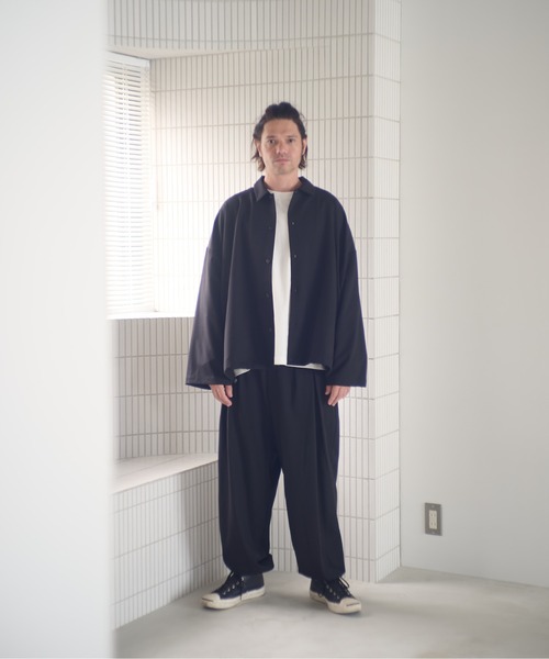 ADAM PATEK(アダムパテック)の「ADAMPATEK/rounded over shirt/オーバーサイズシャツ(シャツ/ブラウス・メンズ・ブラック/ブラウン/ダークグレー・1/2)」の5枚目の写真