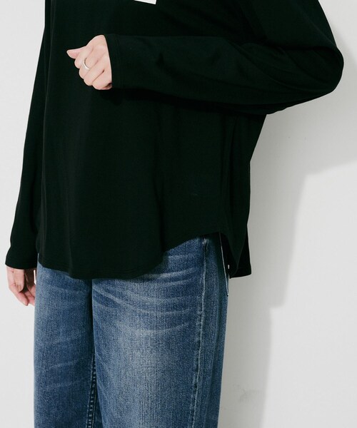 UNTITLED(アンタイトル)の「【CHIGNON】CHERIE シンプルロゴTシャツ(Tシャツ/カットソー・レディース・ホワイト/ブラック・02)」の17枚目の写真