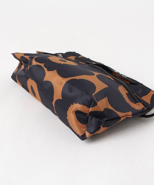 marimekko（マリメッコ）の「【JAPAN EXCLUSIVE オンライン限定】Unikko / Je Neat Crossbody  S（ショルダーバッグ・レディース・ブルー系その他・FREE）」の4枚目の写真