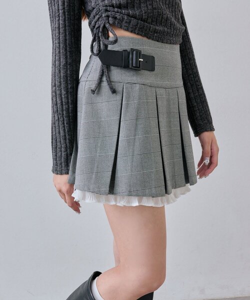 OLIVE des OLIVE(オリーブデオリーブ)の「裾レイヤードプリーツミニスカート(スカート・レディース・ブラック/チャコールグレー/ブラウン・FREE)」の11枚目の写真